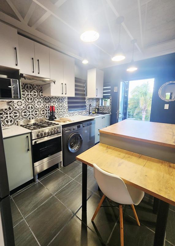 To Let 1 Bedroom Property for Rent in Vierlanden Western Cape